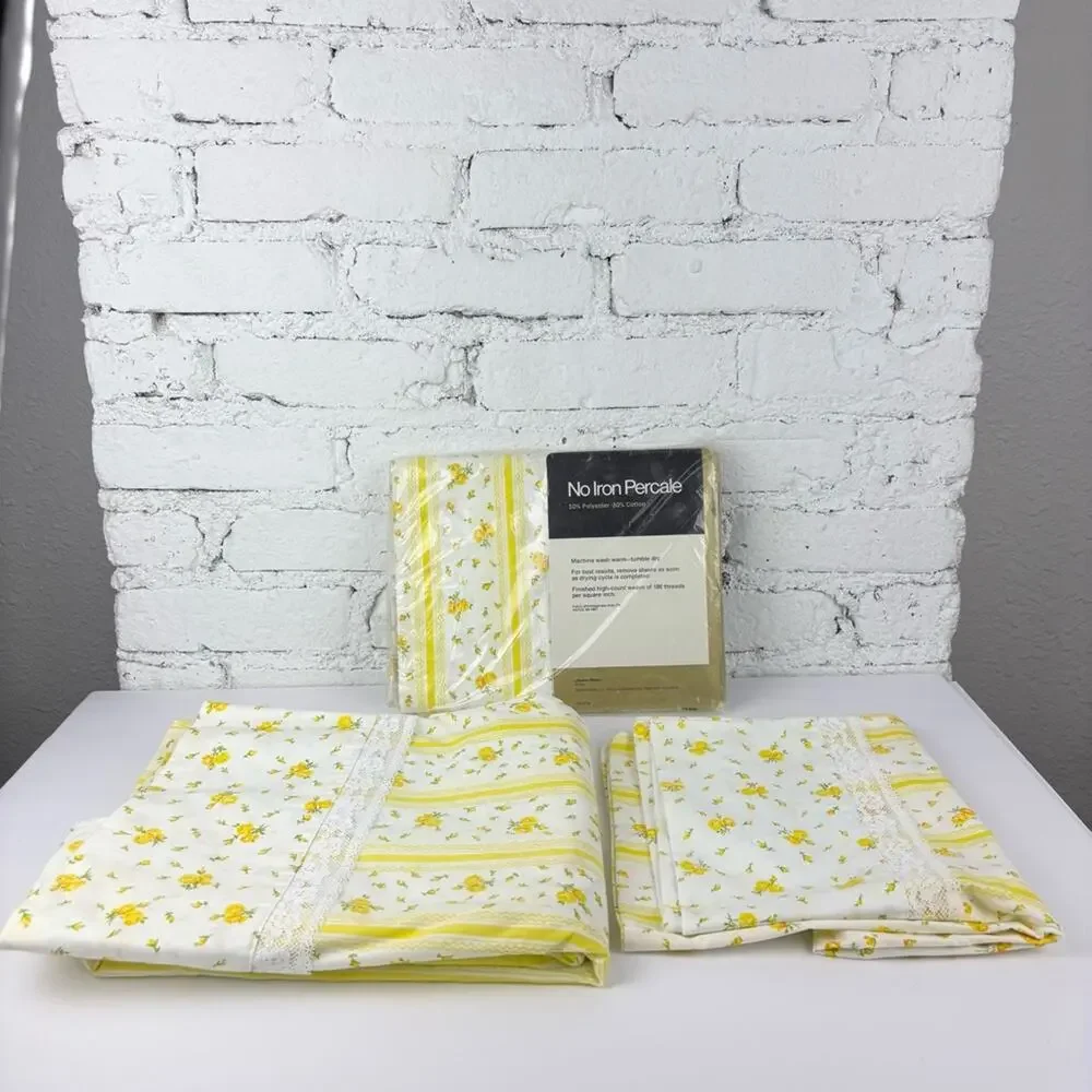 Vtg. J.C. Penny Floral Fashion Manor 2 Sheets and 1 Pillowcase